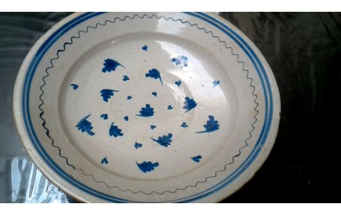 ASSIETTE MOUSTIERS BLANCHE BLEUE