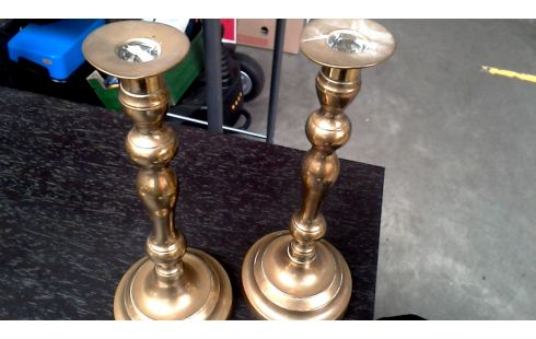 KANDELAAR ROND OUD