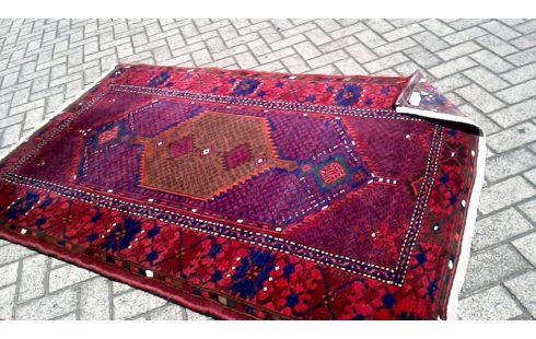 ALFOMBRA ANUDADO A MANO BURDEOS MORADO