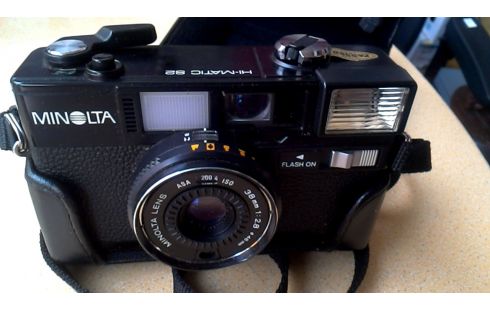FOTOAPPARAT MINOLTA IM VINTAGE-STIL