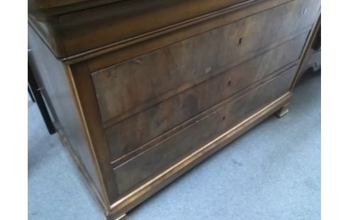 COMMODE ANCIENNE 4T