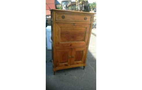 SECRETAIRE STYLE