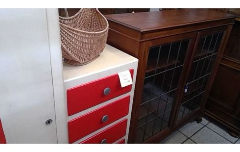 VITRINE
