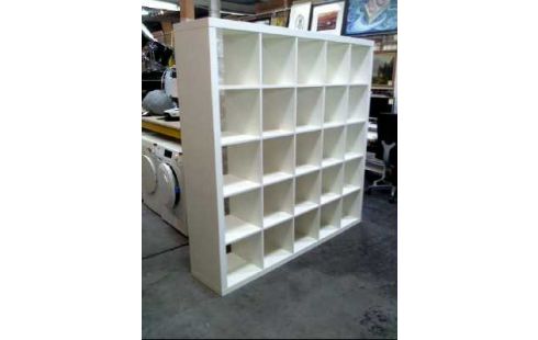 ETAGERE