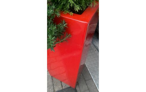 MACETERO GRANDE ALTO POLIÉSTER ROJO