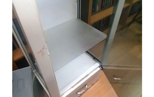 VITRINE 1P 1T