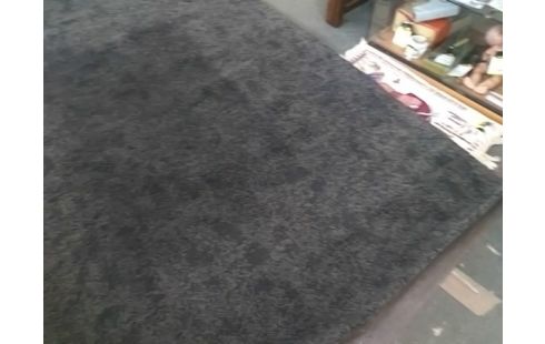 TAPIS NOIR 245X170