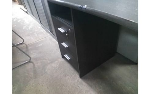 BUREAU GRIS 4T 1P (QLQS USURE)