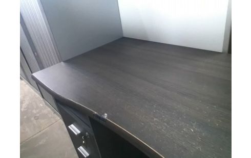BUREAU GRIS 4T 1P (QLQS USURE)