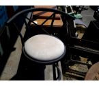 TABOURET DE BAR PIVOTANT