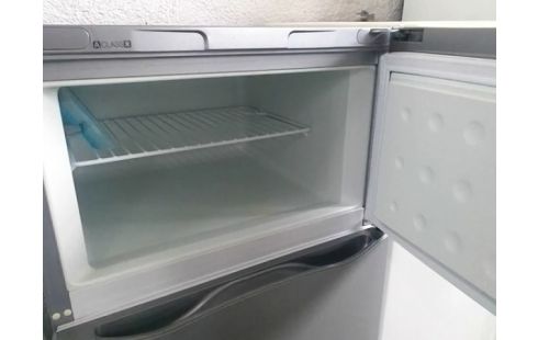 REFRIGERATEUR CONGELATEUR INDESIT 227L+43L