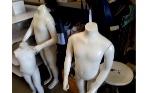 MANNEQUIN ENFANTS 6/8 ANS DEBOUT