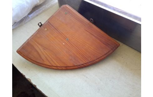 ETAGERE MURALE D'ANGLE