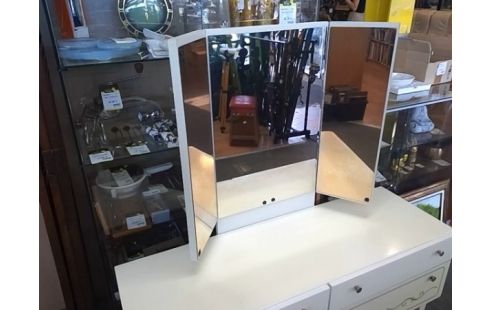 COIFFEUSE ANNEE 70 2T 1P (MIROIR USE)