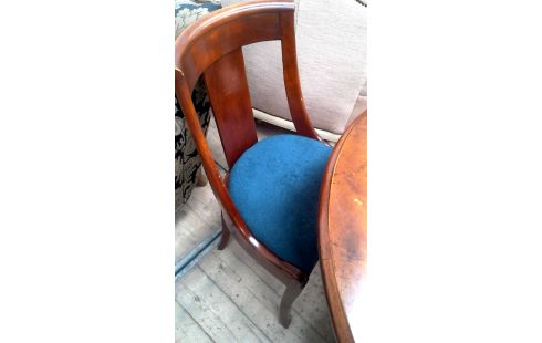 MESA DE COMEDOR REDONDO, , 4 SILLAS ALARGO 36 cm
