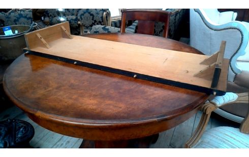 MESA DE COMEDOR REDONDO, , 4 SILLAS ALARGO 36 cm