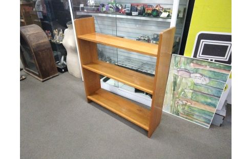 ETAGERE