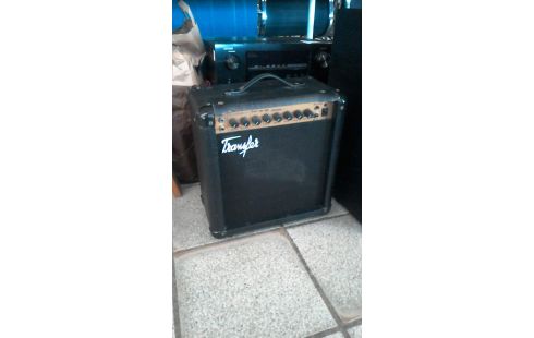 AMPLIFICADOR GUITARRA