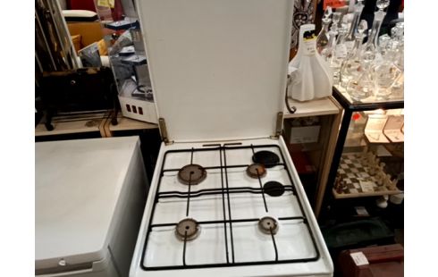 GAZINIÈRE GAZ BUTANE  ARTHUR MARTIN+RES
