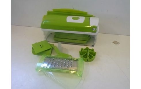 COUPE LEGUMES VERT (AVEC ACCESSOIRES)