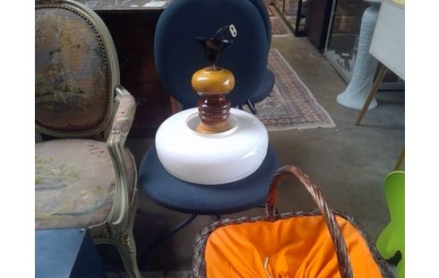 LUSTER VINTAGE OPALINE