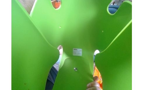 BANK VITRA OLIFANT GROEN
