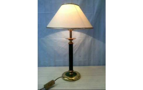 TISCHLAMPE MARMOR GRÜN GOLDFARBEN