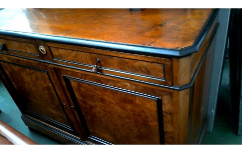 BARGUEÑO VETA DE CAOBA 2 PUERTAS / 2 CAJONES
