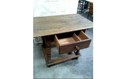 TISCH HOLZ 1-SCHUBL. EICHE UNTERTEILT
