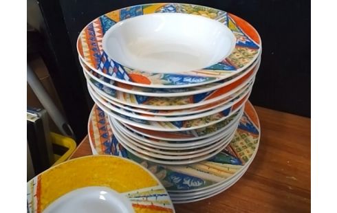 LOT D' ASSIETTES CHINA PEARL