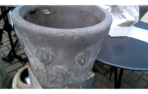 POT DE FLEURS CIMENT GRIS ROND