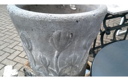 POT DE FLEURS CIMENT GRIS ROND
