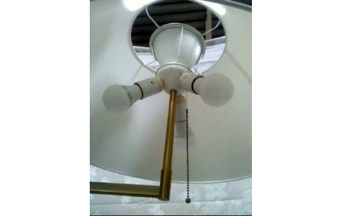 LAMPADAIRE LAITON