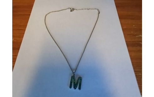 COLLIER BIJOUX LETTRE M