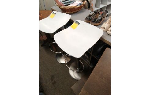 TABOURET DE BAR BLANC