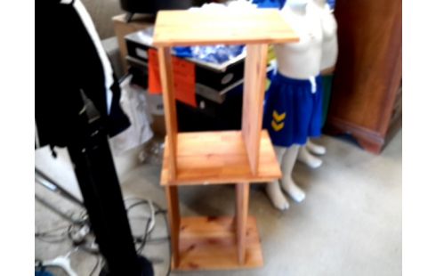ETAGERE PIN