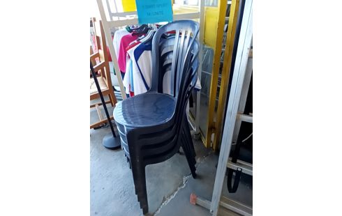 4 CHAISES PVC BLEUE