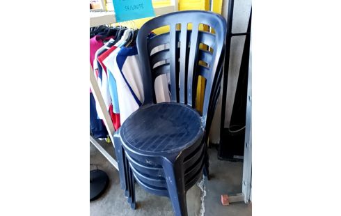 4 CHAISES PVC BLEUE