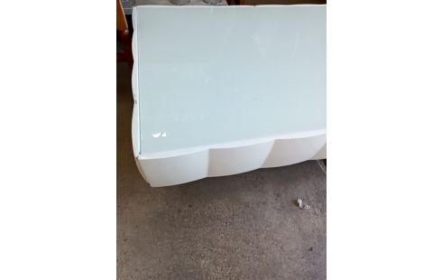 TABLE BASSE LAQUÉE BLANCHE