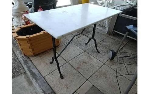 TABLE BISTROT
