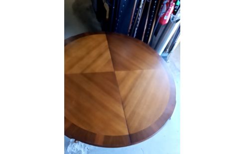 TABLE RONDE STYLE LOUIS XV