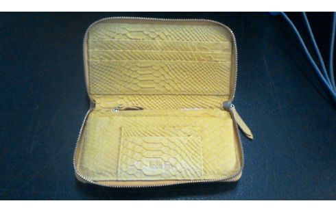 BRIEFTASCHE