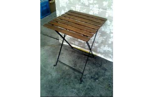 TABLE DE JARDIN