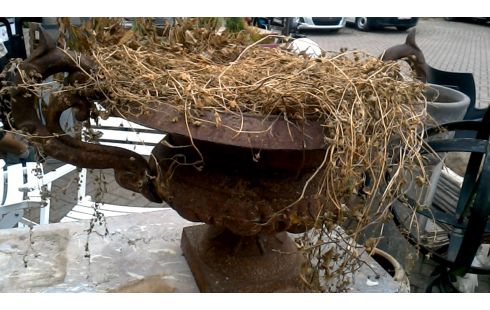 POT DE FLEURS FONTE GRAND