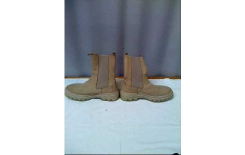 STIEFEL ANOTHERA BEIGE GUMMIZUG GR.40