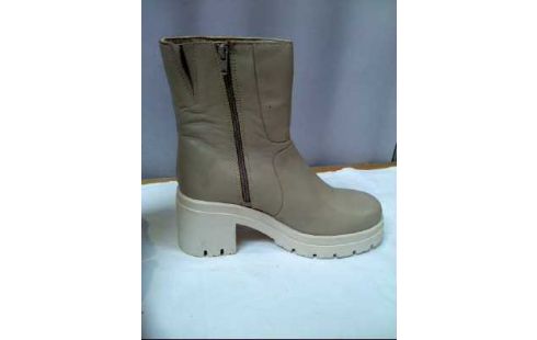 STIEFEL COX BEIGE ABSATZ GR.41