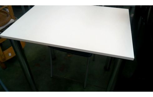 TABLE DE CUISINE BLANCHE CHROME
