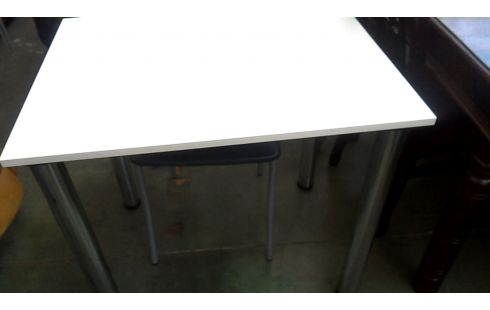 TABLE DE CUISINE BLANCHE CHROME