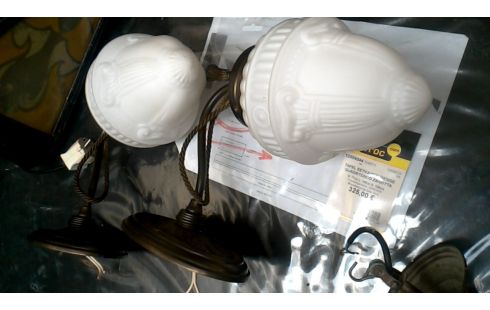 MUURLAMP LOT VAN 2