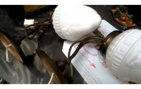 MUURLAMP LOT VAN 2